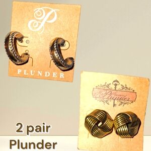 Plunder 2 Pair Classic Chunky Hoop / Goldtone Knot Post Earrings Nwt